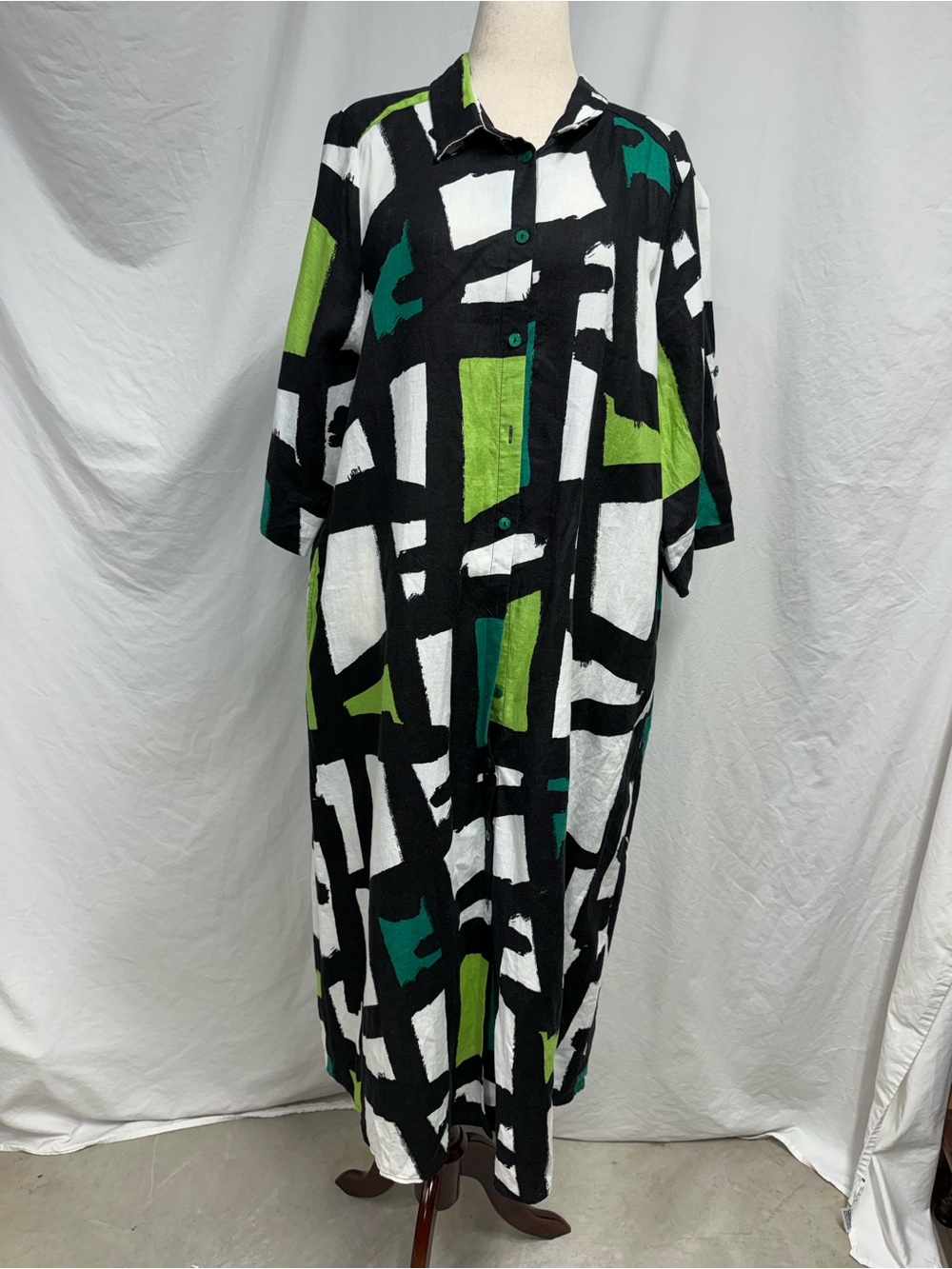 Ulla Popken Black, White & Green Abstract 3/4 Sleeve Maxi Shirt Dress - Picture 2 of 13